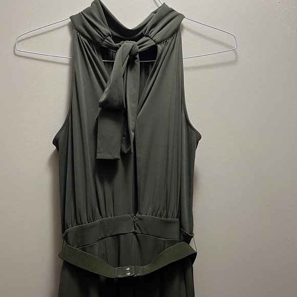 Olive green halter top retro style jumpsuit. - Picture 4 of 5